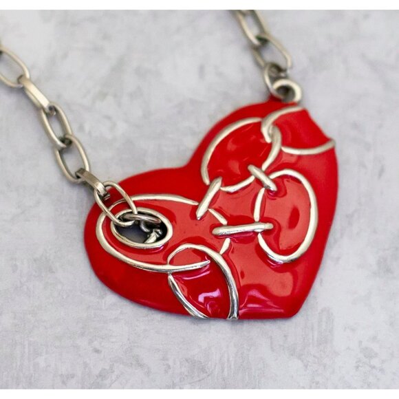 16 inch, Vintage Brutalist Red Heart Choker Chain Necklace - CO1 - Picture 1 of 3